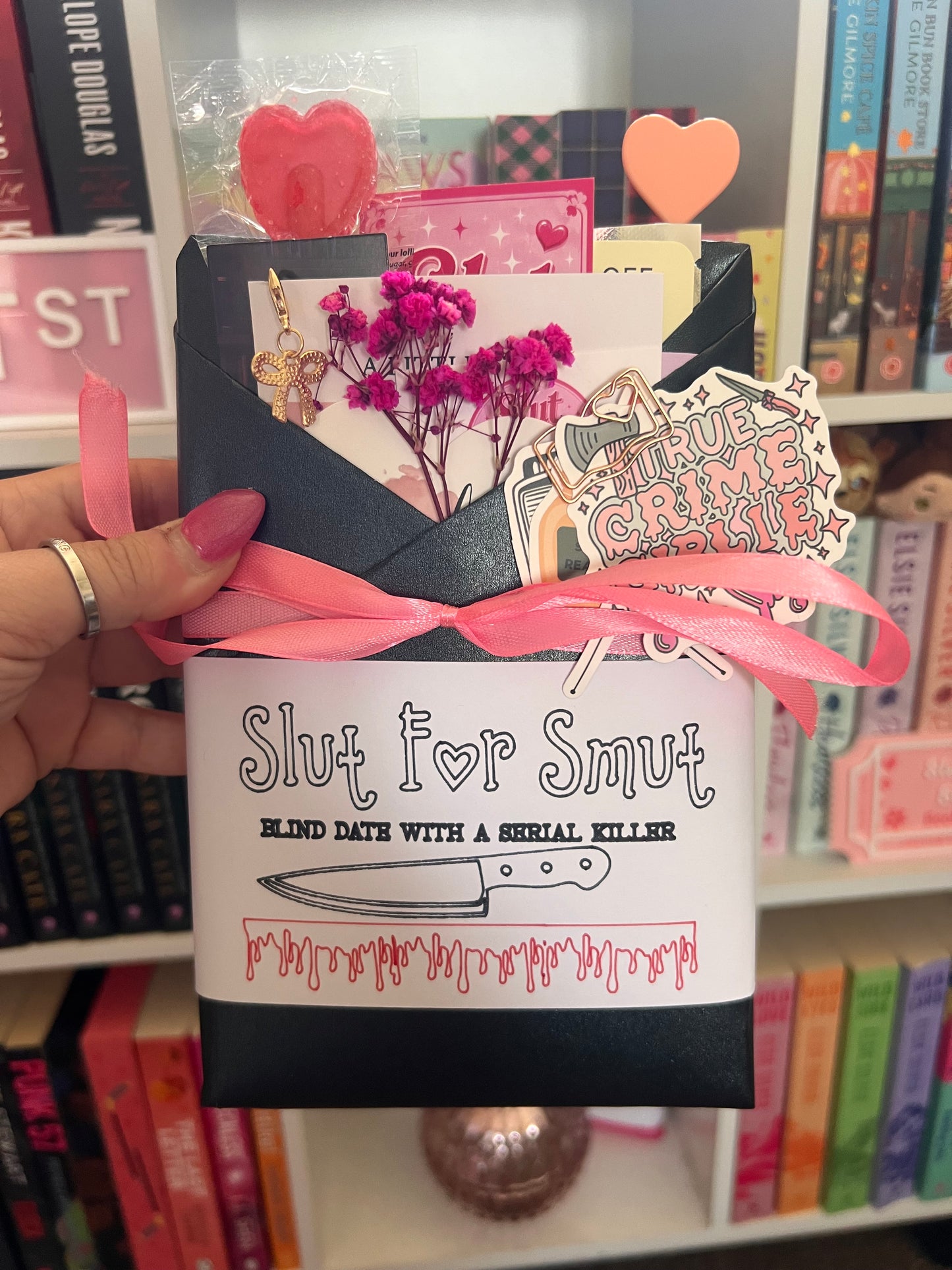 🔪🩸Blind Date With A Serial Killer Book🩸🔪
